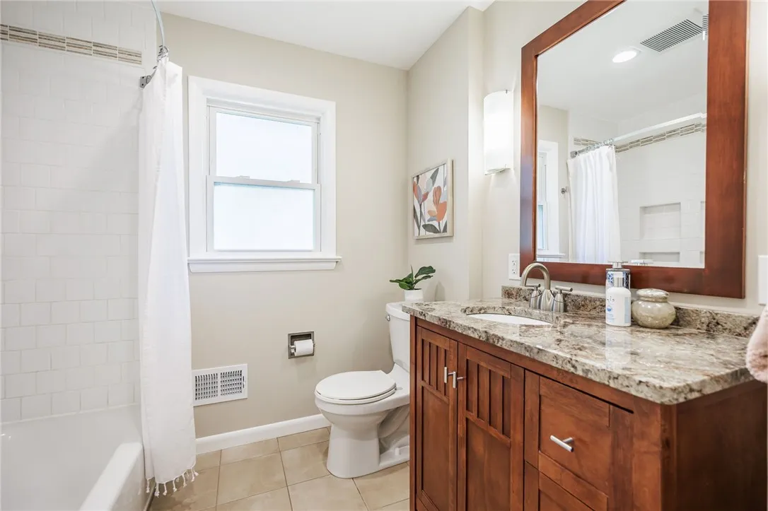 25 Maplehurst Road, Irondequoit, New York 14617, Irondequoit, New York 14617, 3 Bedrooms Bedrooms, 5 Rooms Rooms,1 BathroomBathrooms,Residential,For Sale,25 Maplehurst Road, Irondequoit, New York 14617,0,R1633928
