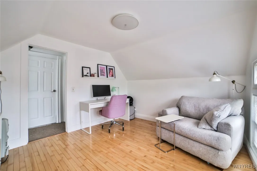 389 Baynes Street, Buffalo, New York 14213, Buffalo, New York 14213, 3 Bedrooms Bedrooms, 9 Rooms Rooms,1 BathroomBathrooms,Residential,For Sale,389 Baynes Street, Buffalo, New York 14213,0,B1638503