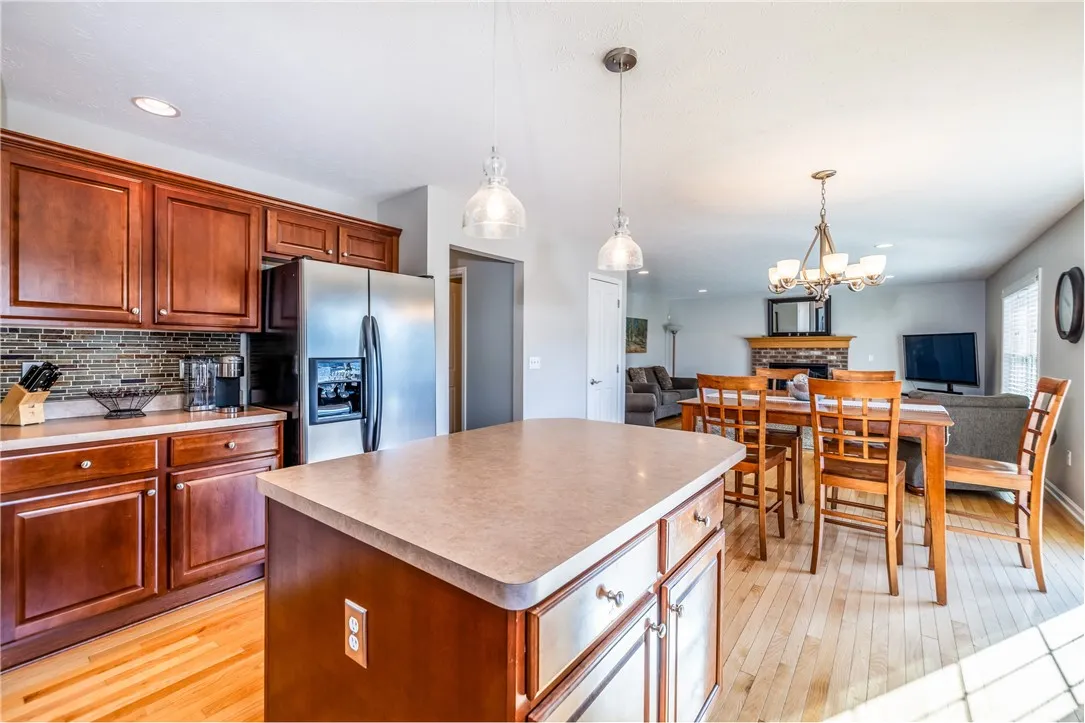 1091 Channing Woods Drive, Webster, New York 14580, Webster, New York 14580, 3 Bedrooms Bedrooms, 7 Rooms Rooms,2 BathroomsBathrooms,Residential,For Sale,1091 Channing Woods Drive, Webster, New York 14580,0,R1638448
