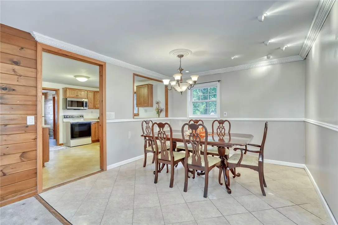 631 Bay Road, Webster, New York 14580, Webster, New York 14580, 3 Bedrooms Bedrooms, 9 Rooms Rooms,2 BathroomsBathrooms,Residential,Closed,631 Bay Road, Webster, New York 14580,0,R1638363