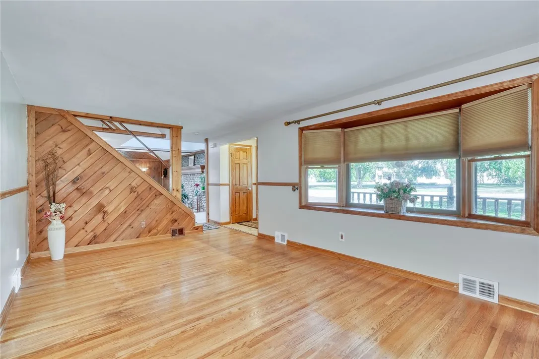 631 Bay Road, Webster, New York 14580, Webster, New York 14580, 3 Bedrooms Bedrooms, 9 Rooms Rooms,2 BathroomsBathrooms,Residential,Closed,631 Bay Road, Webster, New York 14580,0,R1638363