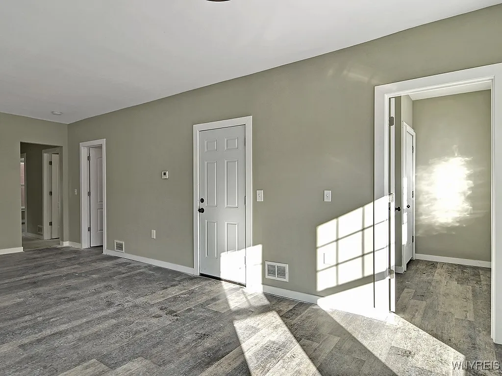 162 Harvard Place, Buffalo, New York 14209, Buffalo, New York 14209, 4 Bedrooms Bedrooms, ,2 BathroomsBathrooms,Residential,For Sale,162 Harvard Place, Buffalo, New York 14209,0,B1638712
