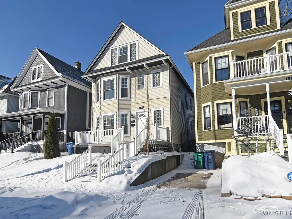 162 Harvard Place, Buffalo, New York 14209, Buffalo, New York 14209, 4 Bedrooms Bedrooms, ,2 BathroomsBathrooms,Residential,For Sale,162 Harvard Place, Buffalo, New York 14209,0,B1638712