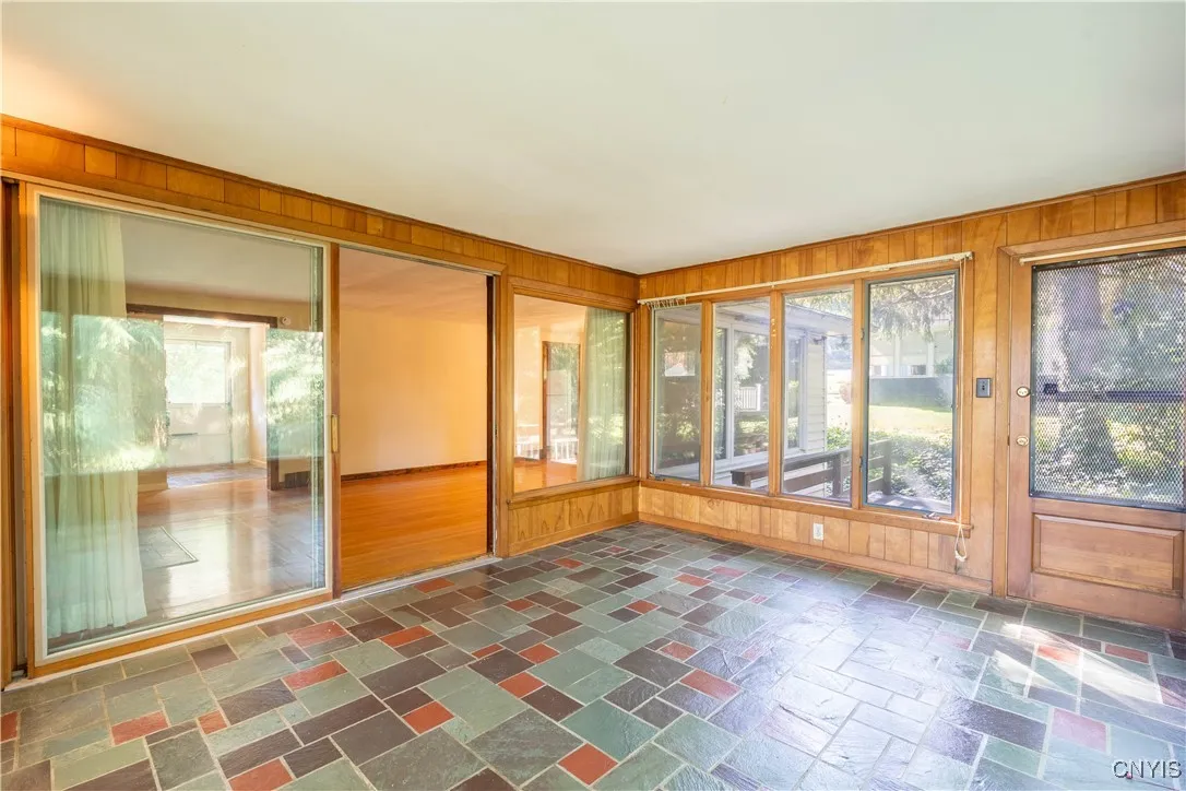 122 Sunhill Terrace, Syracuse, New York 13207, Syracuse, New York 13207, 3 Bedrooms Bedrooms, 9 Rooms Rooms,2 BathroomsBathrooms,Residential,For Sale,122 Sunhill Terrace, Syracuse, New York 13207,0,S1638074