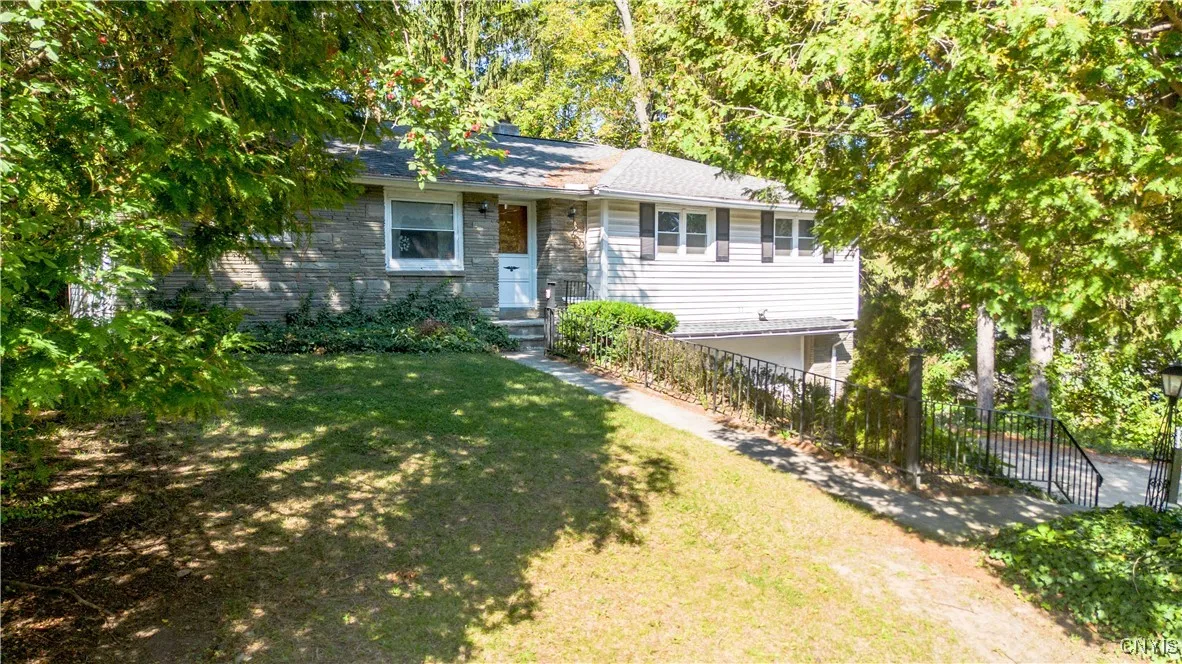 122 Sunhill Terrace, Syracuse, New York 13207, Syracuse, New York 13207, 3 Bedrooms Bedrooms, 9 Rooms Rooms,2 BathroomsBathrooms,Residential,For Sale,122 Sunhill Terrace, Syracuse, New York 13207,0,S1638074