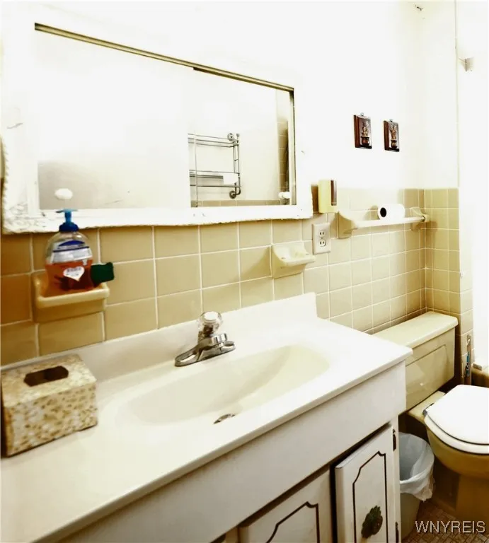 191 Crowley Avenue, Buffalo, New York 14207, Buffalo, New York 14207, 4 Bedrooms Bedrooms, 8 Rooms Rooms,1 BathroomBathrooms,Residential,For Sale,191 Crowley Avenue, Buffalo, New York 14207,0,B1638373