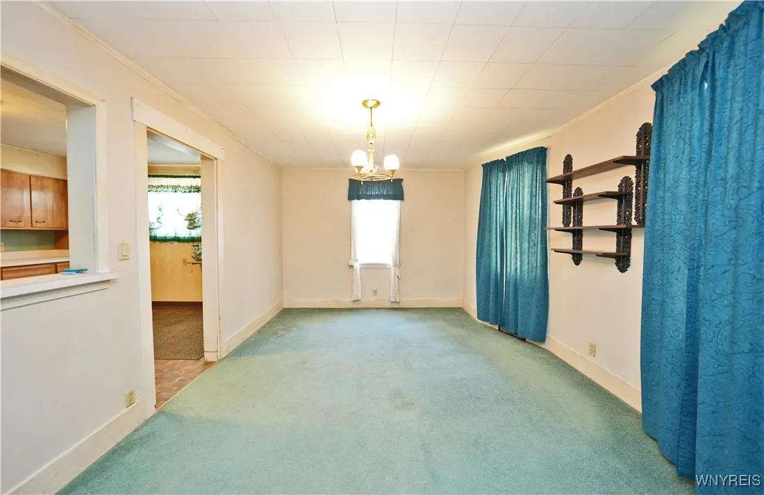 191 Crowley Avenue, Buffalo, New York 14207, Buffalo, New York 14207, 4 Bedrooms Bedrooms, 8 Rooms Rooms,1 BathroomBathrooms,Residential,For Sale,191 Crowley Avenue, Buffalo, New York 14207,0,B1638373