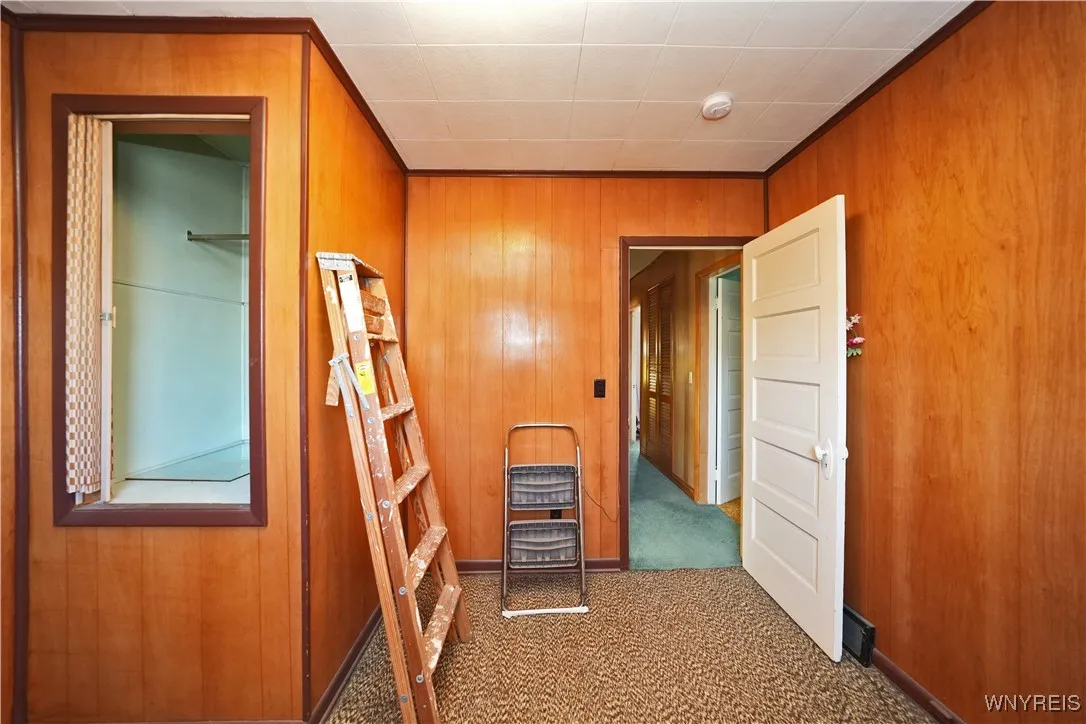 191 Crowley Avenue, Buffalo, New York 14207, Buffalo, New York 14207, 4 Bedrooms Bedrooms, 8 Rooms Rooms,1 BathroomBathrooms,Residential,For Sale,191 Crowley Avenue, Buffalo, New York 14207,0,B1638373