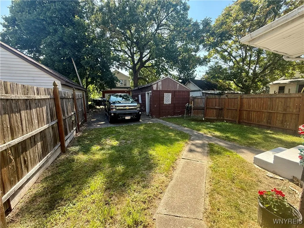 2711 Orleans Avenue, Niagara Falls, New York 14303, Niagara Falls, New York 14303, 2 Bedrooms Bedrooms, 7 Rooms Rooms,2 BathroomsBathrooms,Residential,For Sale,2711 Orleans Avenue, Niagara Falls, New York 14303,0,B1638551