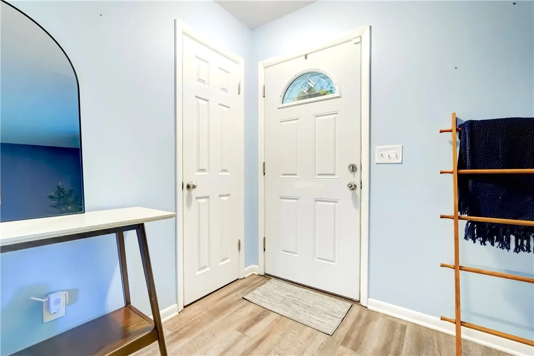 5 Ruth Ellen, Gates, New York 14624, Gates, New York 14624, 4 Bedrooms Bedrooms, 8 Rooms Rooms,2 BathroomsBathrooms,Residential,For Sale,5 Ruth Ellen, Gates, New York 14624,0,R1636880