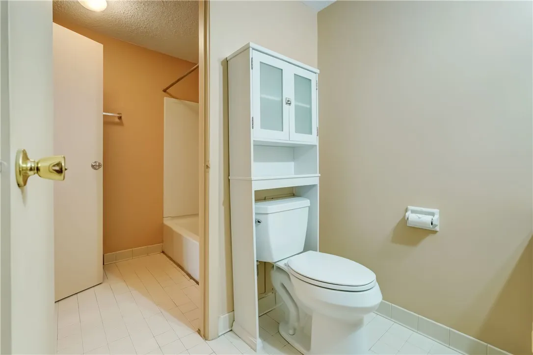 904 Westage At The, Irondequoit, New York 14617, Irondequoit, New York 14617, 2 Bedrooms Bedrooms, 5 Rooms Rooms,1 BathroomBathrooms,Residential,Closed,904 Westage At The, Irondequoit, New York 14617,0,R1628903