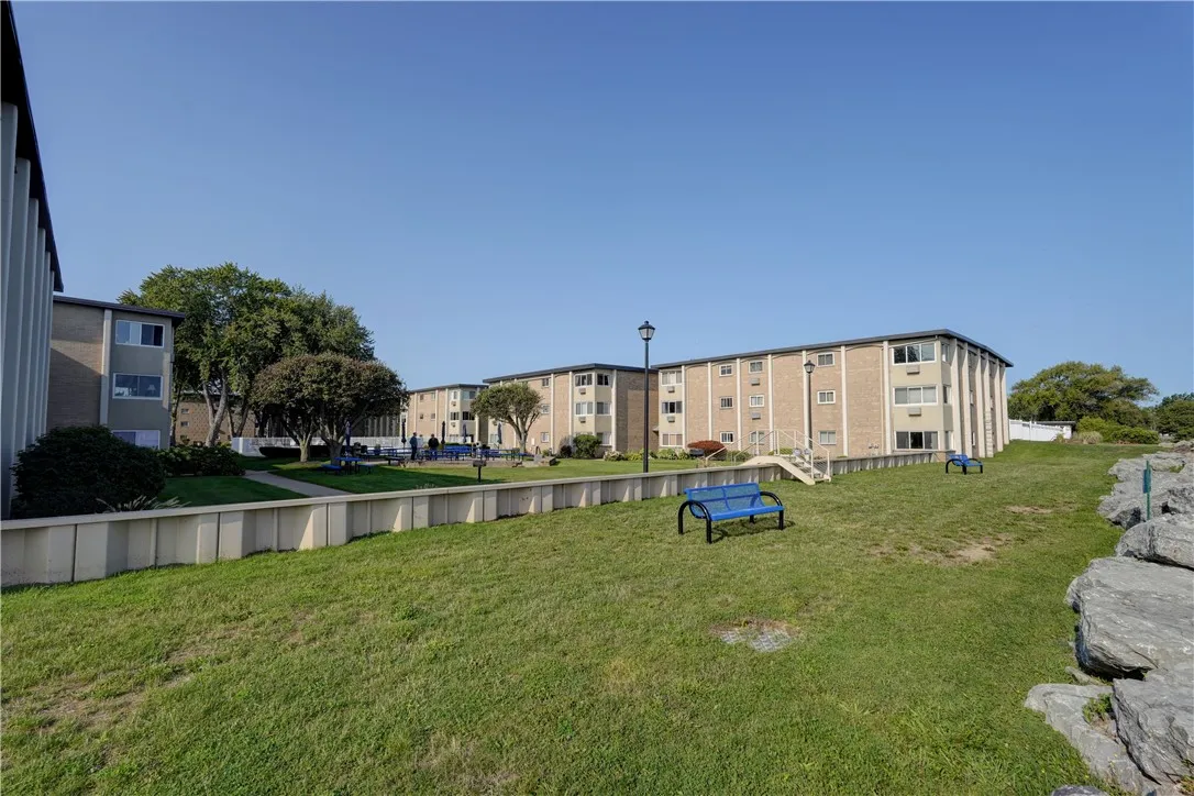 904 Westage At The, Irondequoit, New York 14617, Irondequoit, New York 14617, 2 Bedrooms Bedrooms, 5 Rooms Rooms,1 BathroomBathrooms,Residential,Closed,904 Westage At The, Irondequoit, New York 14617,0,R1628903