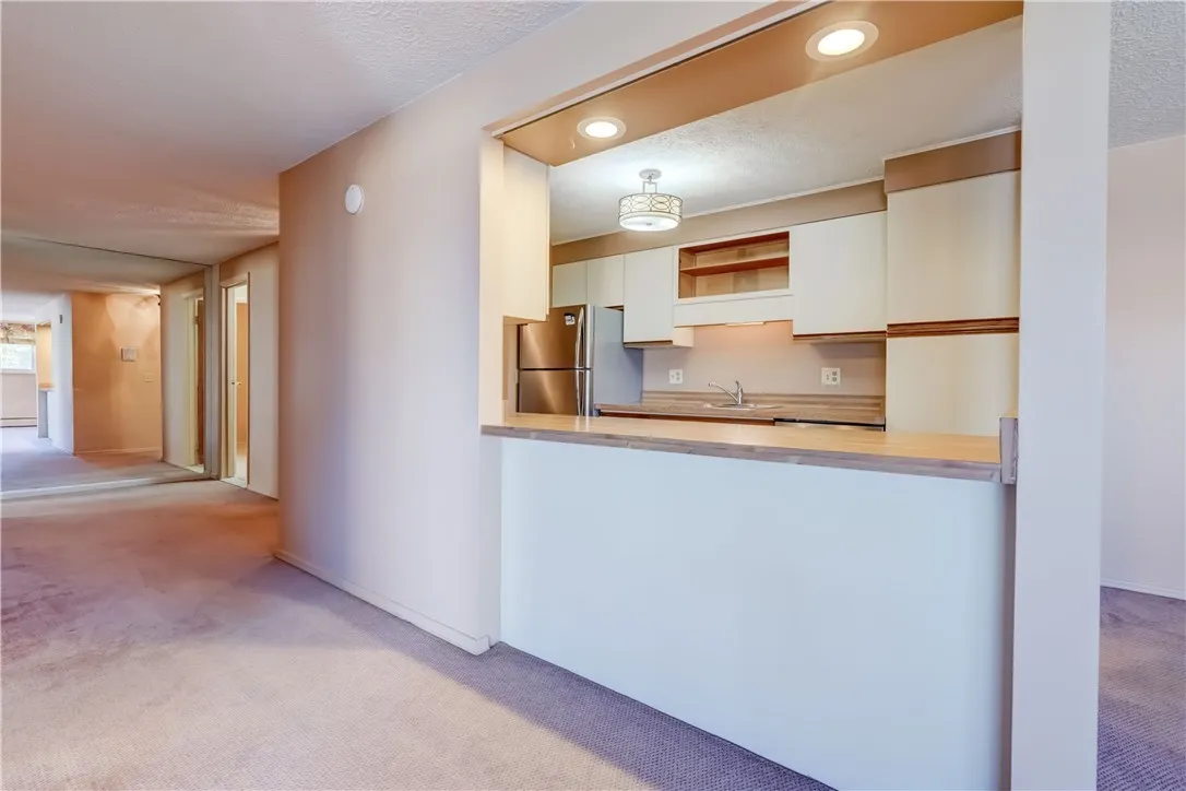 904 Westage At The, Irondequoit, New York 14617, Irondequoit, New York 14617, 2 Bedrooms Bedrooms, 5 Rooms Rooms,1 BathroomBathrooms,Residential,Closed,904 Westage At The, Irondequoit, New York 14617,0,R1628903