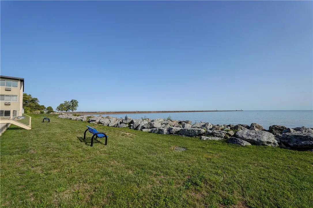 904 Westage At The, Irondequoit, New York 14617, Irondequoit, New York 14617, 2 Bedrooms Bedrooms, 5 Rooms Rooms,1 BathroomBathrooms,Residential,Closed,904 Westage At The, Irondequoit, New York 14617,0,R1628903