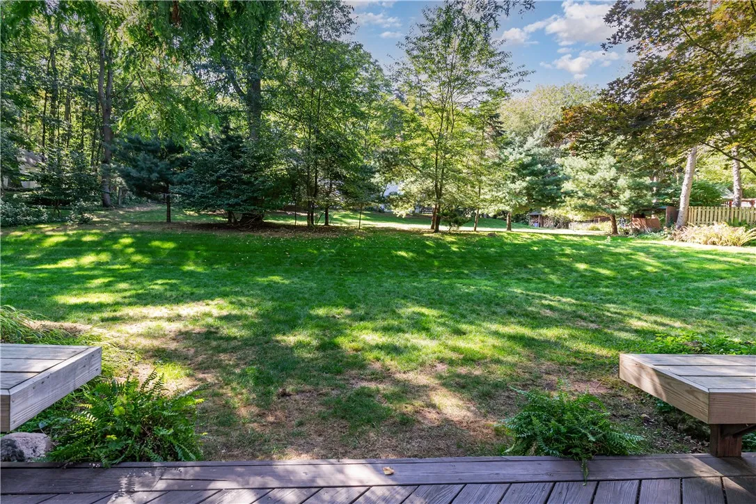 17 Great Oak Lane, Perinton, New York 14534, Perinton, New York 14534, 4 Bedrooms Bedrooms, 9 Rooms Rooms,2 BathroomsBathrooms,Residential,For Sale,17 Great Oak Lane, Perinton, New York 14534,0,R1638639
