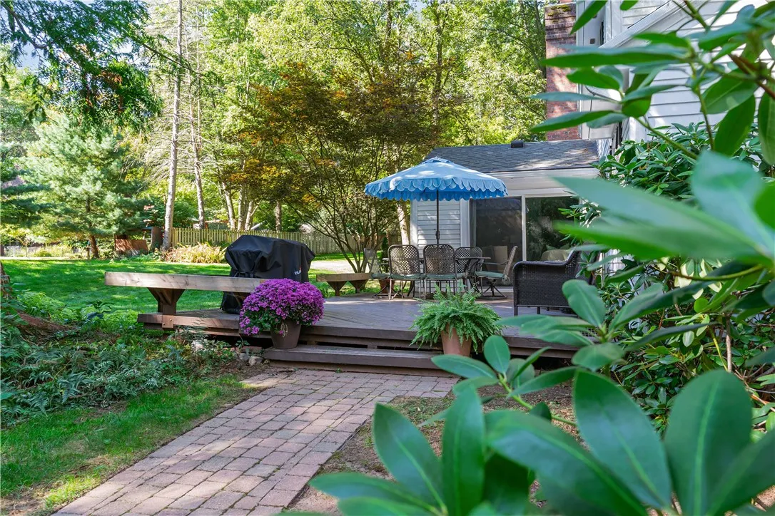 17 Great Oak Lane, Perinton, New York 14534, Perinton, New York 14534, 4 Bedrooms Bedrooms, 9 Rooms Rooms,2 BathroomsBathrooms,Residential,For Sale,17 Great Oak Lane, Perinton, New York 14534,0,R1638639