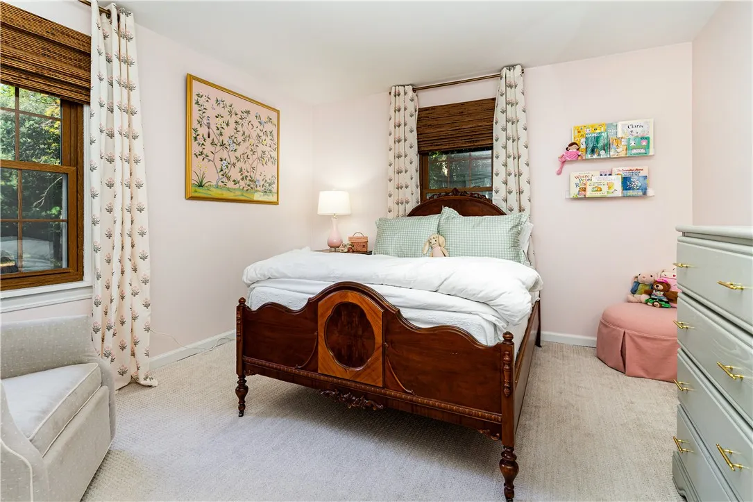 17 Great Oak Lane, Perinton, New York 14534, Perinton, New York 14534, 4 Bedrooms Bedrooms, 9 Rooms Rooms,2 BathroomsBathrooms,Residential,For Sale,17 Great Oak Lane, Perinton, New York 14534,0,R1638639