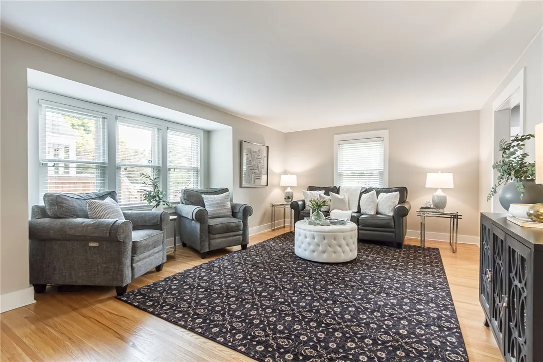 75 Alpine Drive, Pittsford, New York 14618, Pittsford, New York 14618, 4 Bedrooms Bedrooms, 9 Rooms Rooms,2 BathroomsBathrooms,Residential,For Sale,75 Alpine Drive, Pittsford, New York 14618,0,R1638370