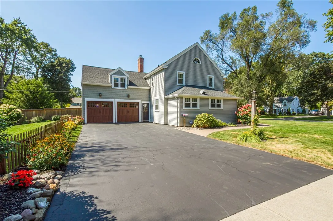 75 Alpine Drive, Pittsford, New York 14618, Pittsford, New York 14618, 4 Bedrooms Bedrooms, 9 Rooms Rooms,2 BathroomsBathrooms,Residential,For Sale,75 Alpine Drive, Pittsford, New York 14618,0,R1638370