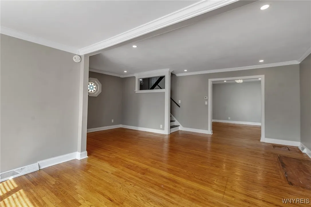 350 Villa Avenue, Buffalo, New York 14216, Buffalo, New York 14216, 3 Bedrooms Bedrooms, 9 Rooms Rooms,1 BathroomBathrooms,Residential,For Sale,350 Villa Avenue, Buffalo, New York 14216,0,B1638434