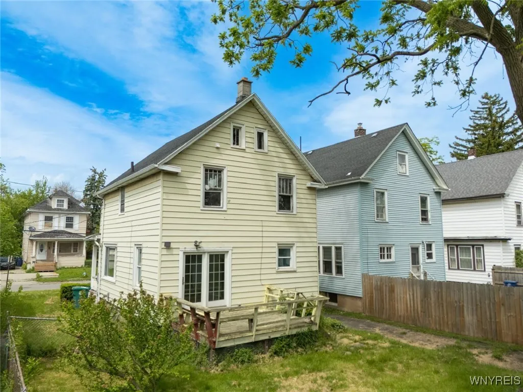 2215 South Avenue, Niagara Falls, New York 14305, Niagara Falls, New York 14305, 3 Bedrooms Bedrooms, 6 Rooms Rooms,1 BathroomBathrooms,Residential,For Sale,2215 South Avenue, Niagara Falls, New York 14305,0,B1638755