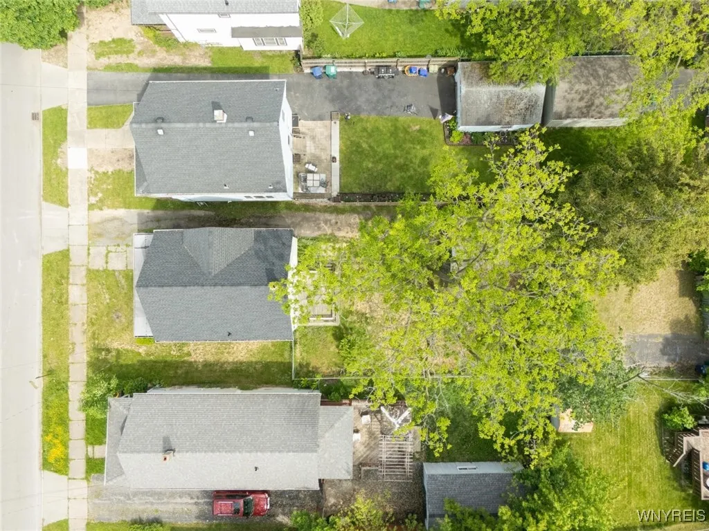 2215 South Avenue, Niagara Falls, New York 14305, Niagara Falls, New York 14305, 3 Bedrooms Bedrooms, 6 Rooms Rooms,1 BathroomBathrooms,Residential,For Sale,2215 South Avenue, Niagara Falls, New York 14305,0,B1638755