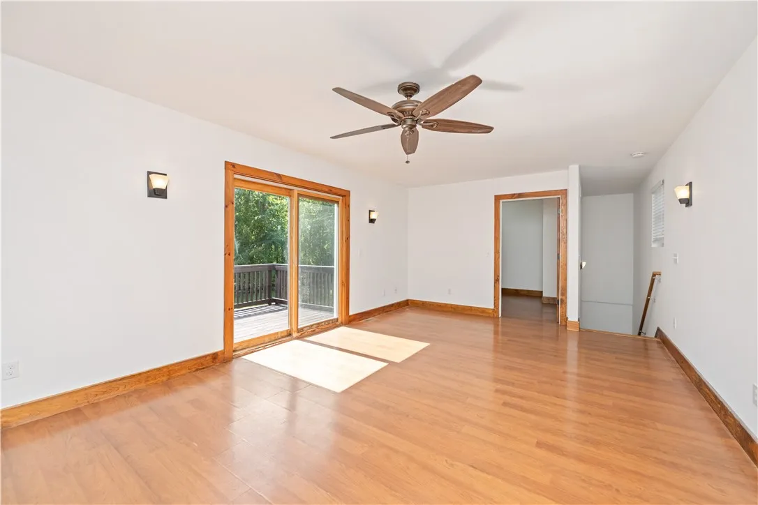 15670 Holley Road, Murray, New York 14470, Murray, New York 14470, 3 Bedrooms Bedrooms, 8 Rooms Rooms,2 BathroomsBathrooms,Residential,For Sale,15670 Holley Road, Murray, New York 14470,0,R1638494