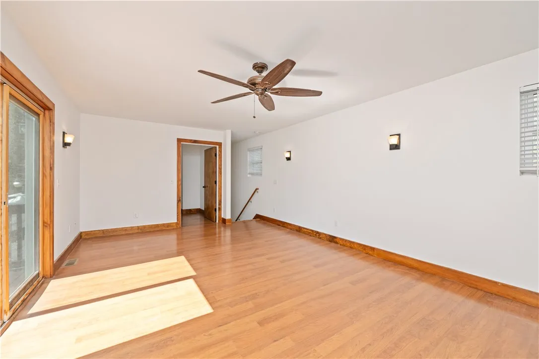 15670 Holley Road, Murray, New York 14470, Murray, New York 14470, 3 Bedrooms Bedrooms, 8 Rooms Rooms,2 BathroomsBathrooms,Residential,For Sale,15670 Holley Road, Murray, New York 14470,0,R1638494