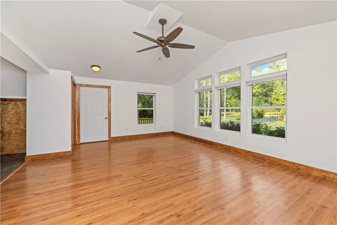 15670 Holley Road, Murray, New York 14470, Murray, New York 14470, 3 Bedrooms Bedrooms, 8 Rooms Rooms,2 BathroomsBathrooms,Residential,For Sale,15670 Holley Road, Murray, New York 14470,0,R1638494