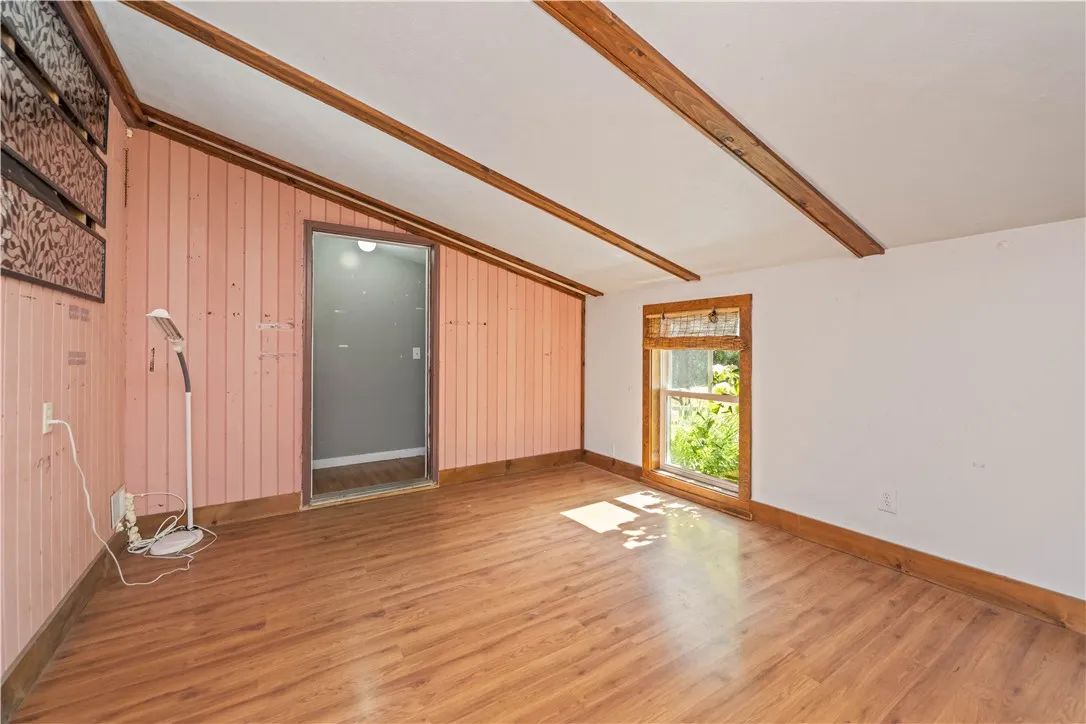 15670 Holley Road, Murray, New York 14470, Murray, New York 14470, 3 Bedrooms Bedrooms, 8 Rooms Rooms,2 BathroomsBathrooms,Residential,For Sale,15670 Holley Road, Murray, New York 14470,0,R1638494
