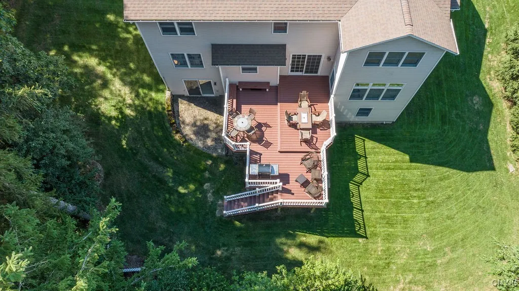 135 Peridot Drive, Camillus, New York 13219, Camillus, New York 13219, 4 Bedrooms Bedrooms, 12 Rooms Rooms,2 BathroomsBathrooms,Residential,For Sale,135 Peridot Drive, Camillus, New York 13219,0,S1638577