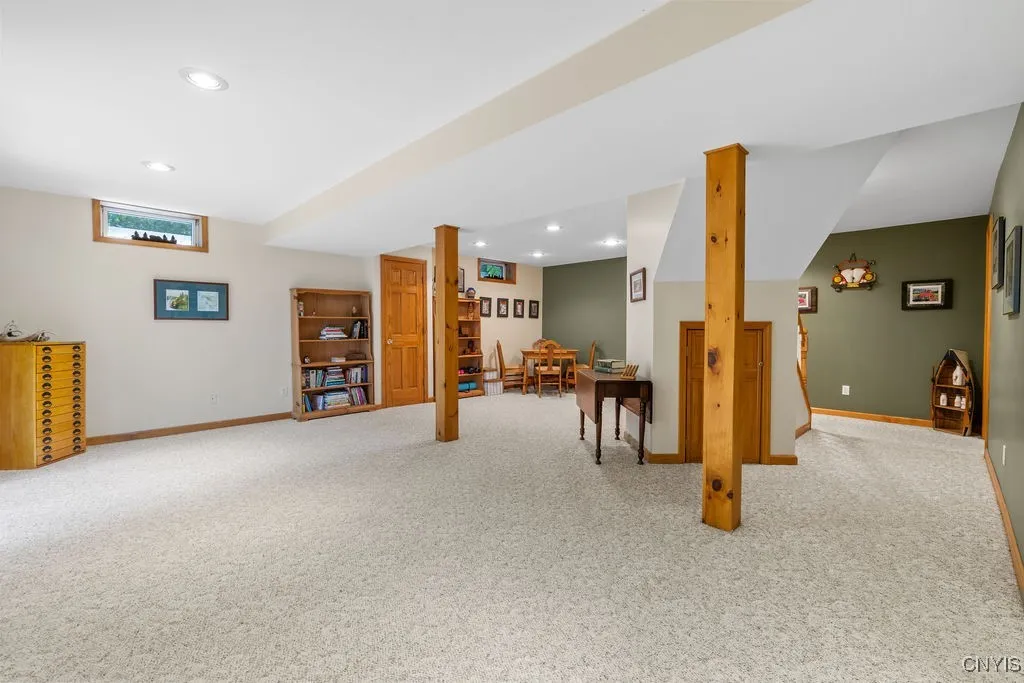 135 Peridot Drive, Camillus, New York 13219, Camillus, New York 13219, 4 Bedrooms Bedrooms, 12 Rooms Rooms,2 BathroomsBathrooms,Residential,For Sale,135 Peridot Drive, Camillus, New York 13219,0,S1638577