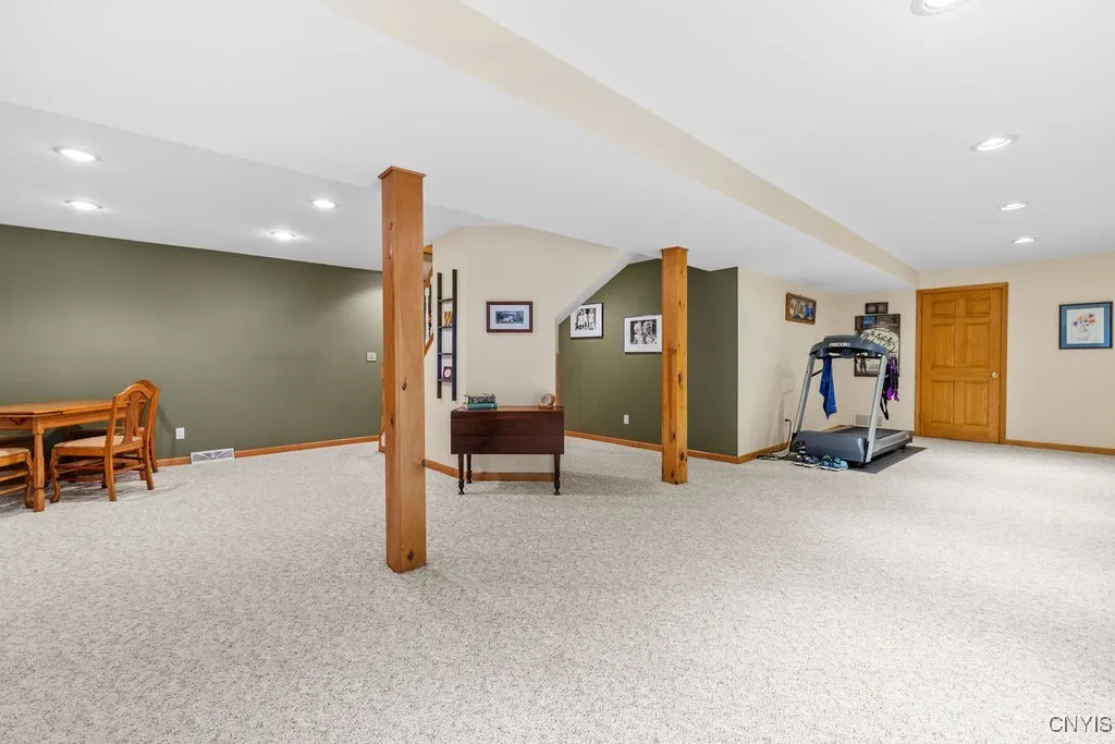 135 Peridot Drive, Camillus, New York 13219, Camillus, New York 13219, 4 Bedrooms Bedrooms, 12 Rooms Rooms,2 BathroomsBathrooms,Residential,For Sale,135 Peridot Drive, Camillus, New York 13219,0,S1638577