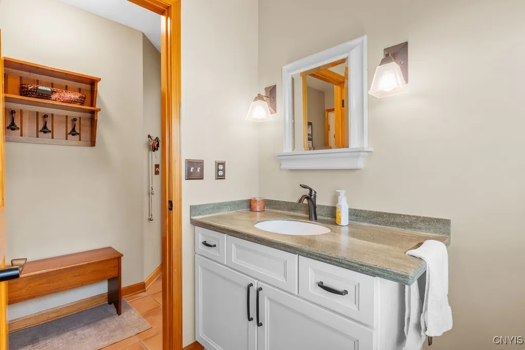 135 Peridot Drive, Camillus, New York 13219, Camillus, New York 13219, 4 Bedrooms Bedrooms, 12 Rooms Rooms,2 BathroomsBathrooms,Residential,For Sale,135 Peridot Drive, Camillus, New York 13219,0,S1638577
