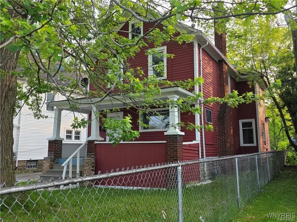1618 16th Street, Niagara Falls, New York 14305, Niagara Falls, New York 14305, 4 Bedrooms Bedrooms, ,2 BathroomsBathrooms,Residential,For Sale,1618 16th Street, Niagara Falls, New York 14305,0,B1638046
