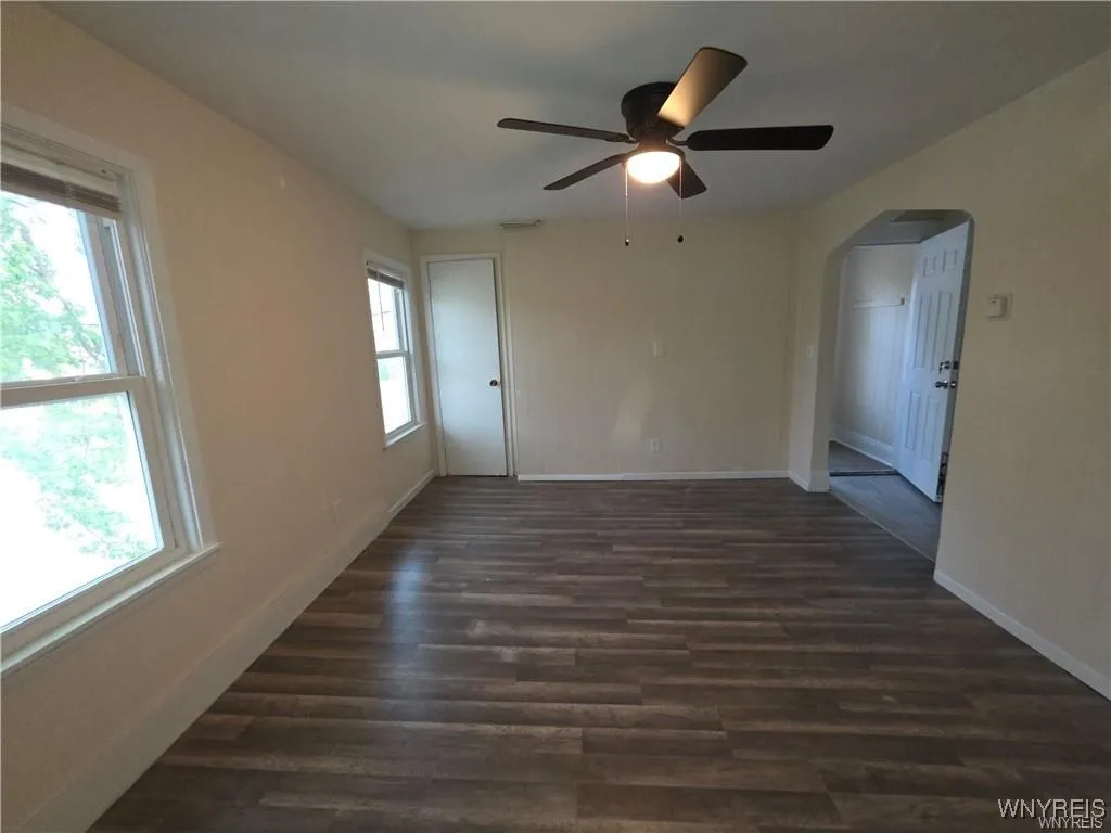 1618 16th Street, Niagara Falls, New York 14305, Niagara Falls, New York 14305, 4 Bedrooms Bedrooms, ,2 BathroomsBathrooms,Residential,For Sale,1618 16th Street, Niagara Falls, New York 14305,0,B1638046