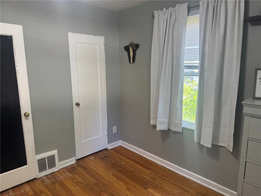 845 W Circle Drive, Vestal, New York 13850, Vestal, New York 13850, 3 Bedrooms Bedrooms, 7 Rooms Rooms,1 BathroomBathrooms,Residential,For Sale,845 W Circle Drive, Vestal, New York 13850,0,R1638114