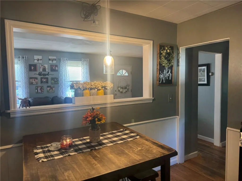 845 W Circle Drive, Vestal, New York 13850, Vestal, New York 13850, 3 Bedrooms Bedrooms, 7 Rooms Rooms,1 BathroomBathrooms,Residential,For Sale,845 W Circle Drive, Vestal, New York 13850,0,R1638114