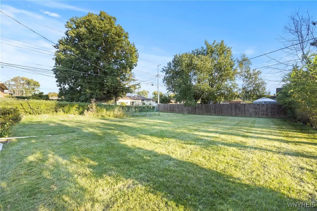 141 Angelacrest Lane, West Seneca, New York 14224, West Seneca, New York 14224, 3 Bedrooms Bedrooms, 5 Rooms Rooms,2 BathroomsBathrooms,Residential,For Sale,141 Angelacrest Lane, West Seneca, New York 14224,0,B1638616