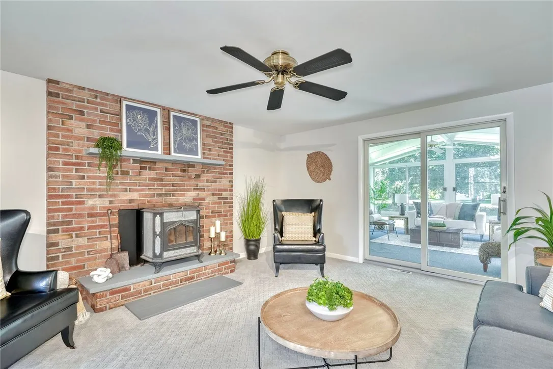 410 Trimmer Road, Parma, New York 14559, Parma, New York 14559, 4 Bedrooms Bedrooms, 7 Rooms Rooms,1 BathroomBathrooms,Residential,For Sale,410 Trimmer Road, Parma, New York 14559,0,R1638723