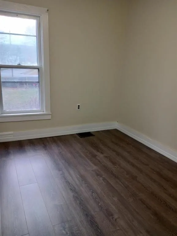 1103 Oak Street, Elmira City, New York 14901, Elmira City, New York 14901, 3 Bedrooms Bedrooms, 7 Rooms Rooms,1 BathroomBathrooms,Residential Lease,For Rent,1103 Oak Street, Elmira City, New York 14901,0,R1638777