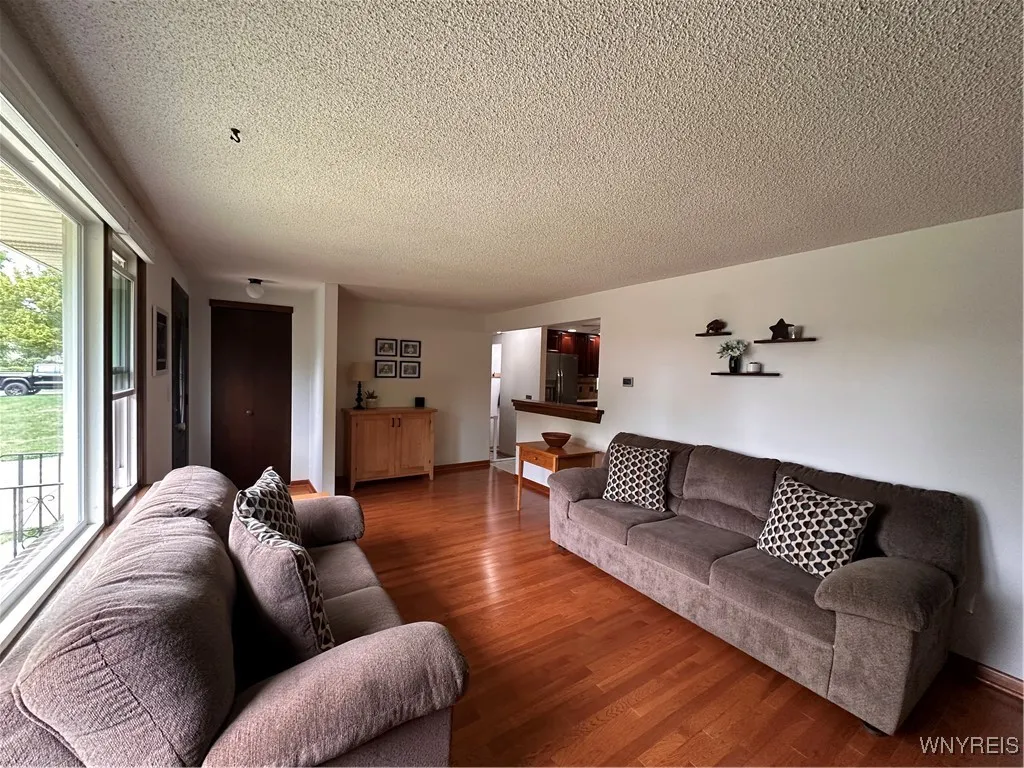 143 West Avenue, Lancaster, New York 14043, Lancaster, New York 14043, 3 Bedrooms Bedrooms, 7 Rooms Rooms,1 BathroomBathrooms,Residential,For Sale,143 West Avenue, Lancaster, New York 14043,0,B1638593