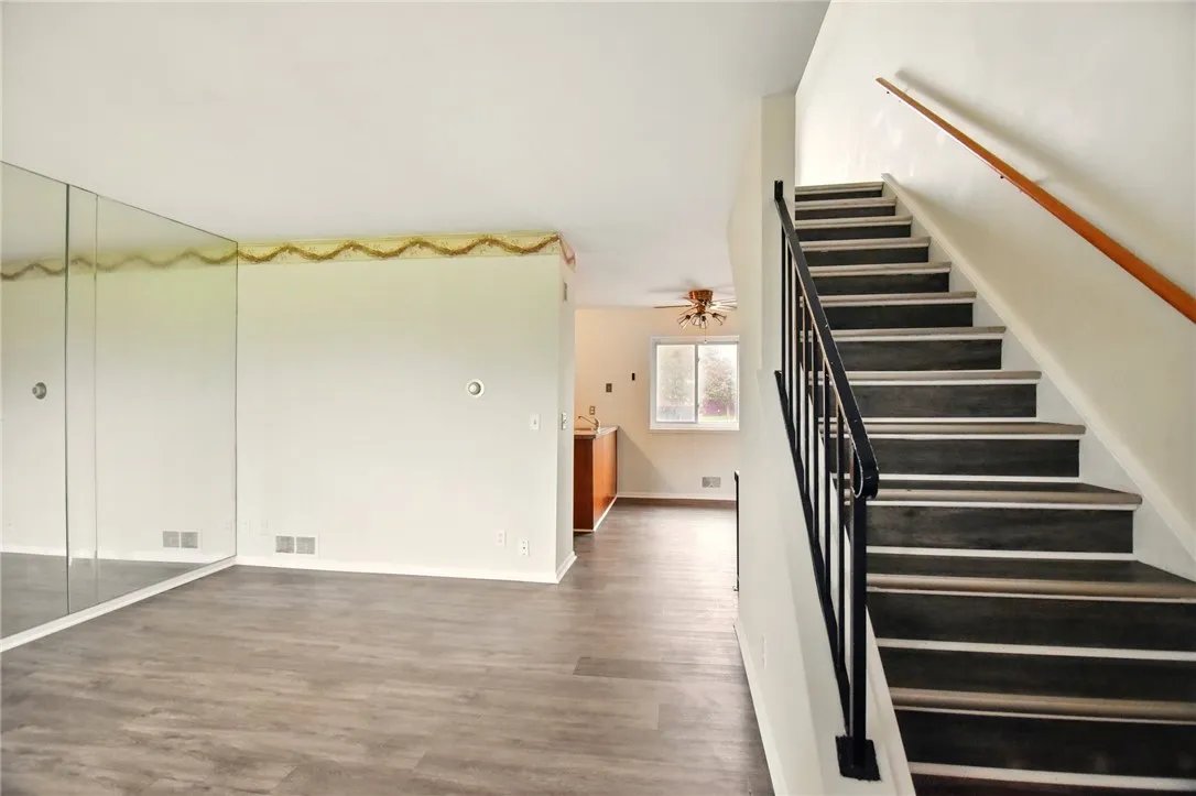 116 Surrey Hill Way, Henrietta, New York 14623, Henrietta, New York 14623, 1 Bedroom Bedrooms, 7 Rooms Rooms,1 BathroomBathrooms,Residential,For Sale,116 Surrey Hill Way, Henrietta, New York 14623,0,R1638184