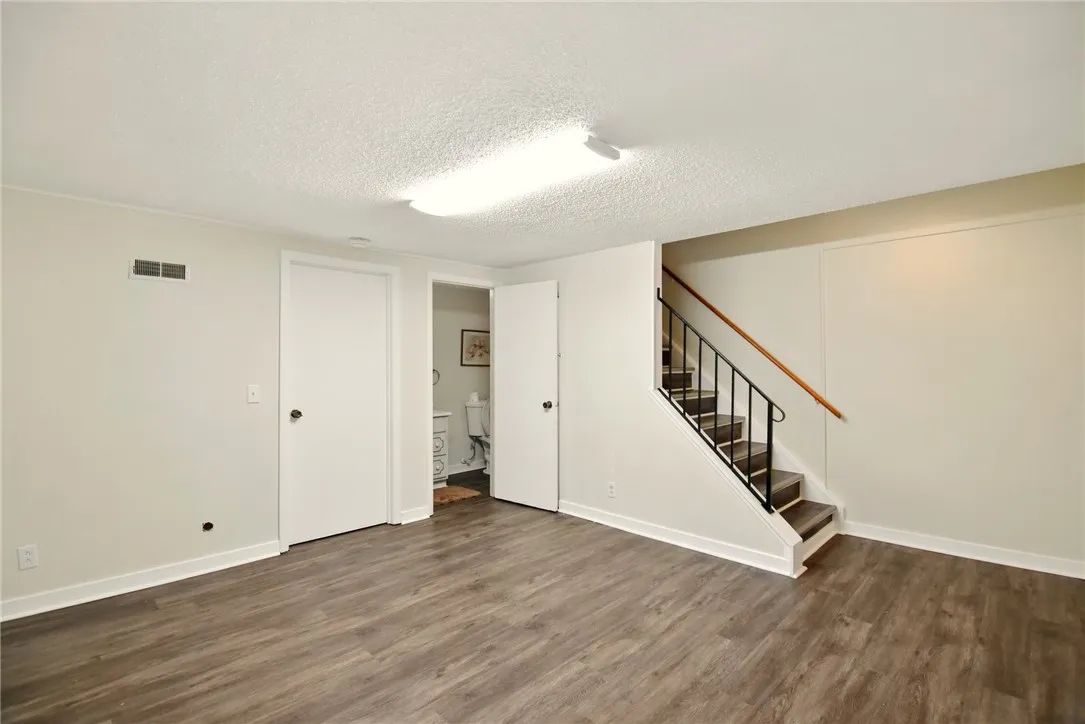 116 Surrey Hill Way, Henrietta, New York 14623, Henrietta, New York 14623, 1 Bedroom Bedrooms, 7 Rooms Rooms,1 BathroomBathrooms,Residential,For Sale,116 Surrey Hill Way, Henrietta, New York 14623,0,R1638184
