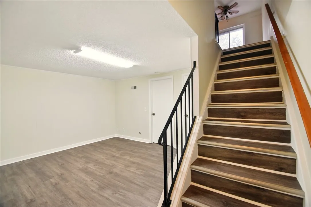 116 Surrey Hill Way, Henrietta, New York 14623, Henrietta, New York 14623, 1 Bedroom Bedrooms, 7 Rooms Rooms,1 BathroomBathrooms,Residential,For Sale,116 Surrey Hill Way, Henrietta, New York 14623,0,R1638184
