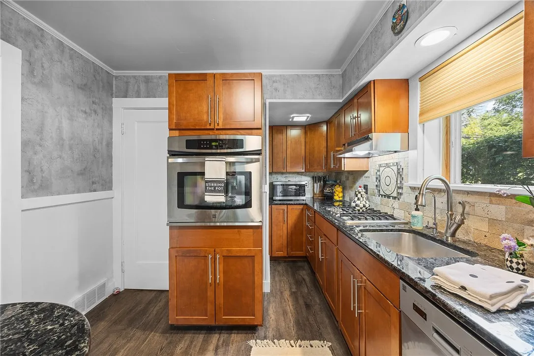 171 Pardee Road, Irondequoit, New York 14609, Irondequoit, New York 14609, 3 Bedrooms Bedrooms, 9 Rooms Rooms,1 BathroomBathrooms,Residential,For Sale,171 Pardee Road, Irondequoit, New York 14609,0,R1638764