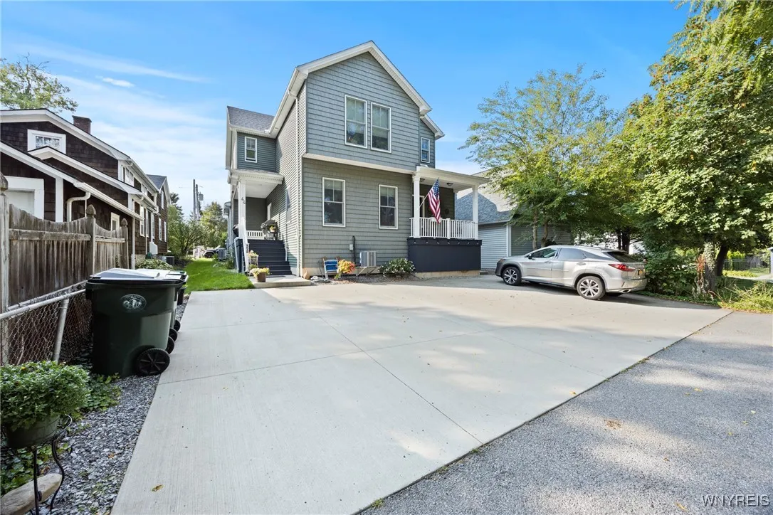 44 Eagle Street, Amherst, New York 14221, Amherst, New York 14221, 3 Bedrooms Bedrooms, 4 Rooms Rooms,1 BathroomBathrooms,Residential Lease,For Rent,44 Eagle Street, Amherst, New York 14221,0,B1638597