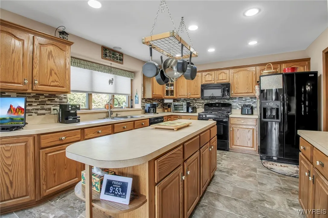 5072 Eastbrooke Place, Amherst, New York 14221, Clarence, New York 14221, 4 Bedrooms Bedrooms, 7 Rooms Rooms,2 BathroomsBathrooms,Residential,For Sale,5072 Eastbrooke Place, Amherst, New York 14221,0,B1638683