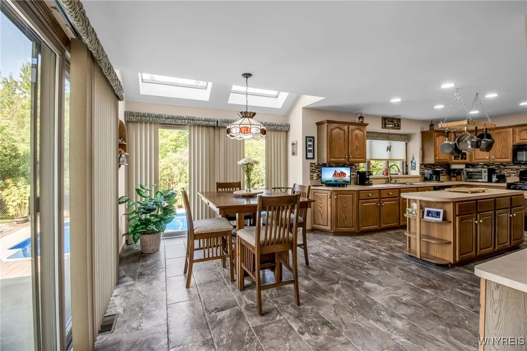 5072 Eastbrooke Place, Amherst, New York 14221, Clarence, New York 14221, 4 Bedrooms Bedrooms, 7 Rooms Rooms,2 BathroomsBathrooms,Residential,For Sale,5072 Eastbrooke Place, Amherst, New York 14221,0,B1638683