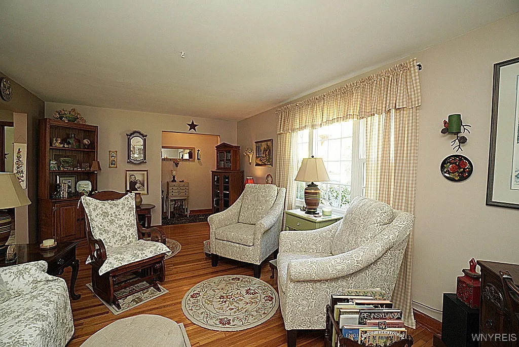 465 North 5th Street, Lewiston, New York 14092, Lewiston, New York 14092, 3 Bedrooms Bedrooms, 6 Rooms Rooms,2 BathroomsBathrooms,Residential,For Sale,465 North 5th Street, Lewiston, New York 14092,0,B1638650